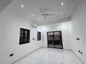 5bdrm House in Adenta Housing for sale