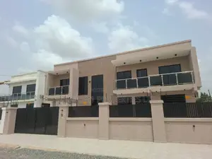 5bdrm House in Adenta Housing for sale