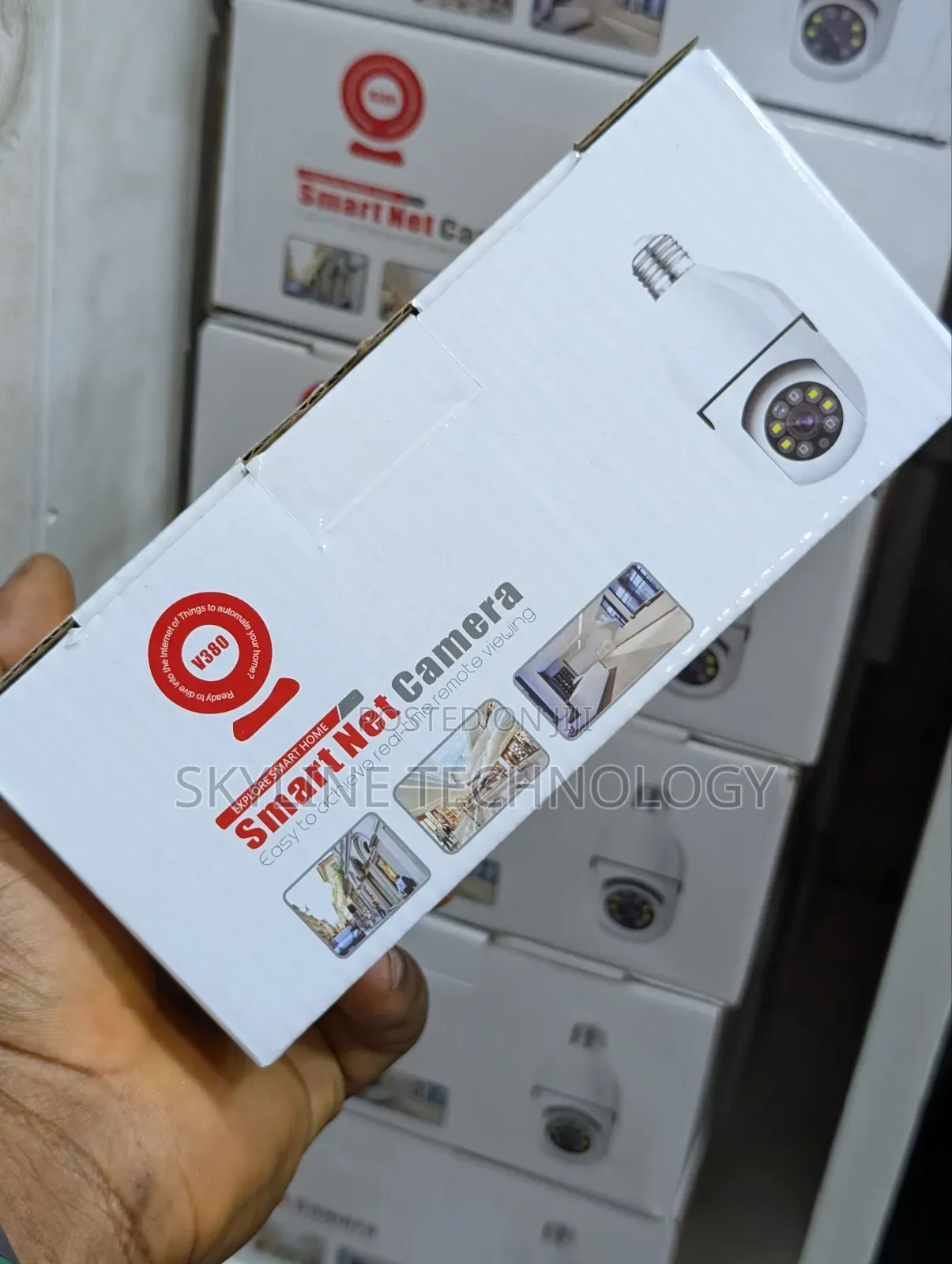 360° Smart Bulb Camera.