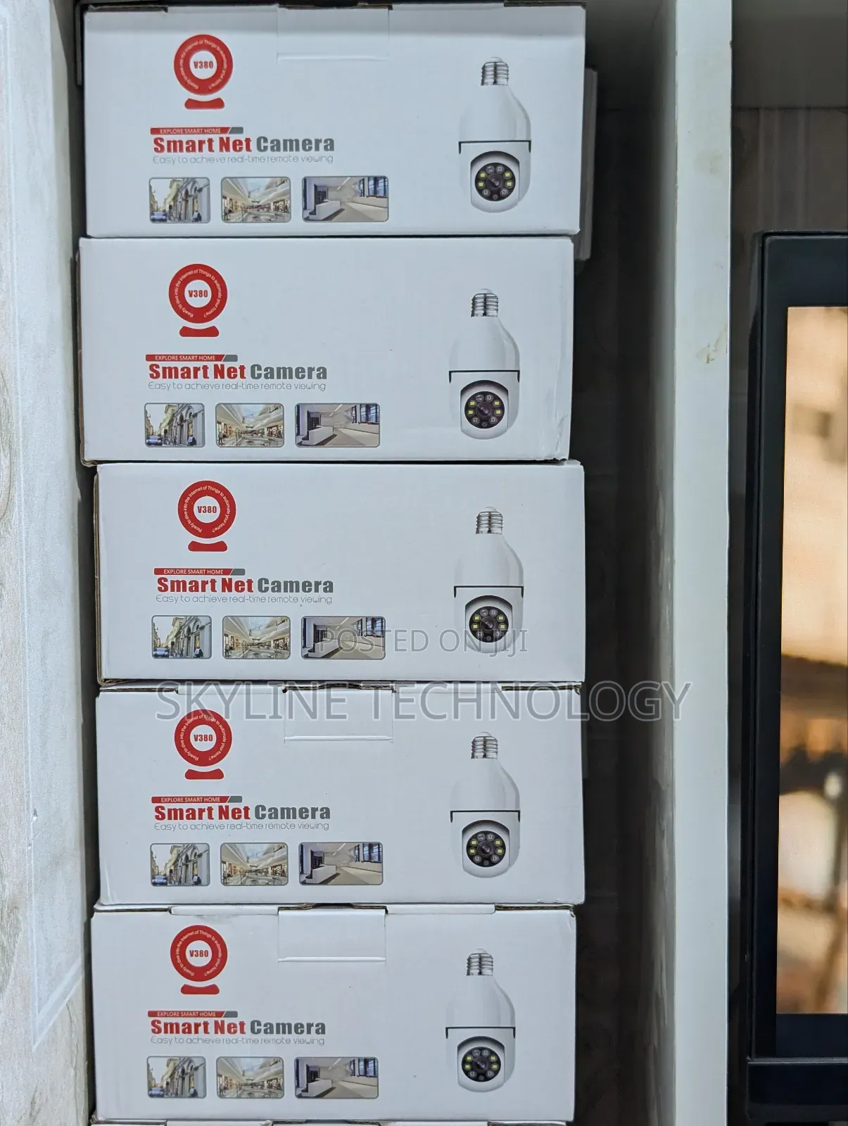 360° Smart Bulb Camera.