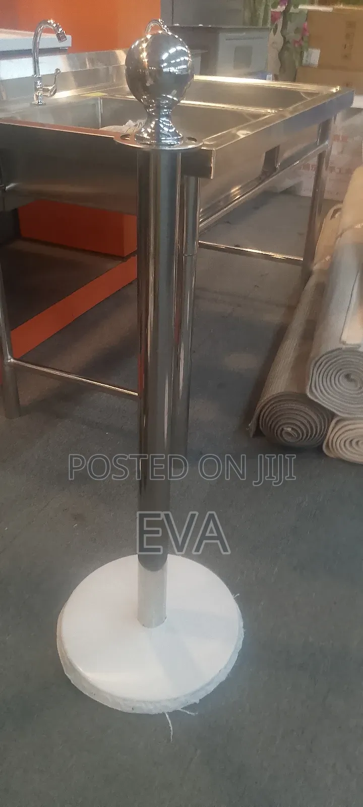 Event Stanchion Barrier With Rope