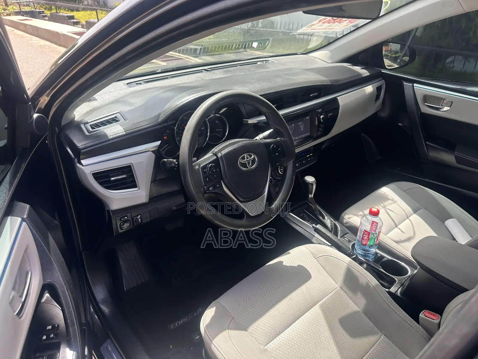 Toyota Corolla LE 4dr Sedan (1.8L 4cyl CVT) 2016 Black
