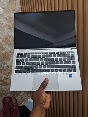 Laptop HP EliteBook 1040 G8 16GB Intel Core i7 SSD 512GB