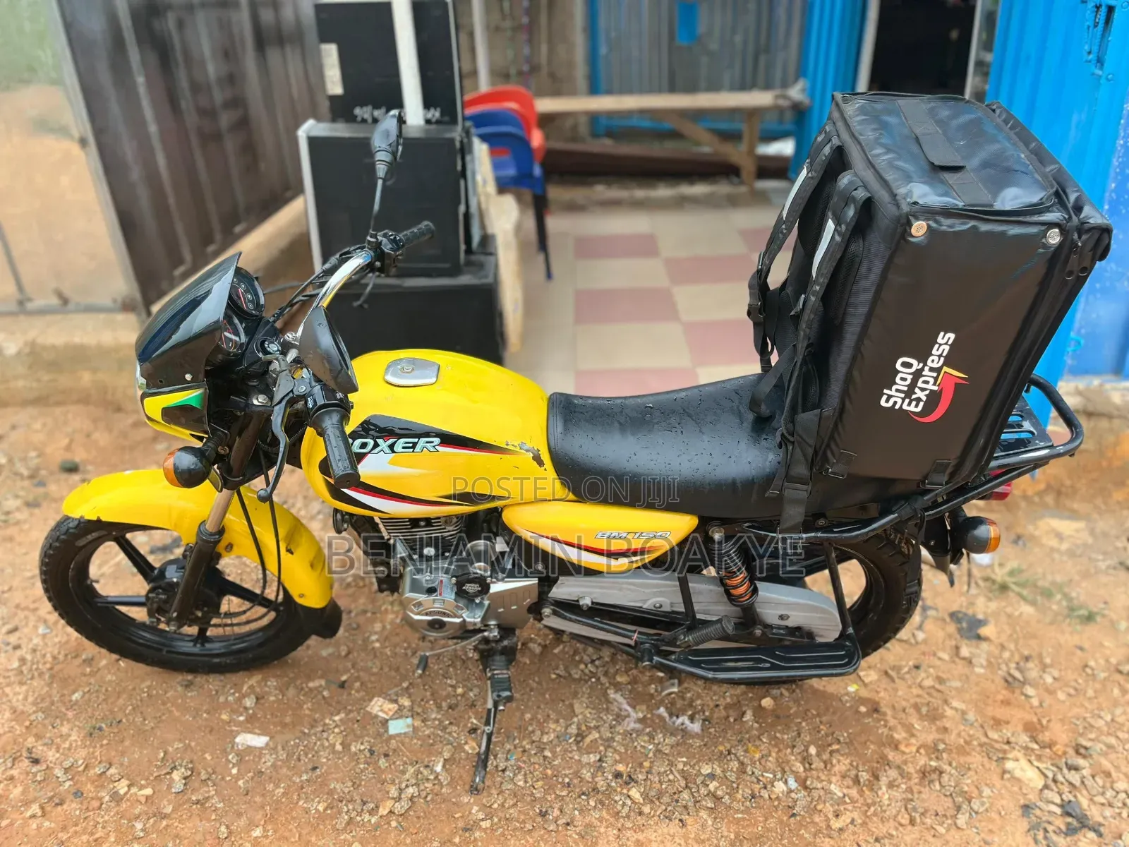 Bajaj Boxer 150 UG 2025 Yellow