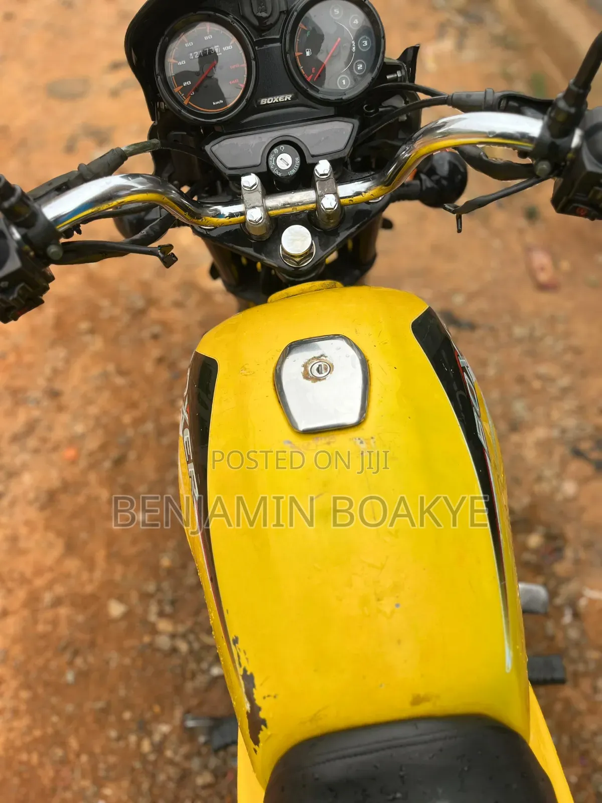 Bajaj Boxer 150 UG 2025 Yellow