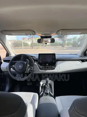 Toyota Corolla LE 2020 Blue