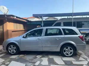 Opel Astra 1.7 CDTi 2007 Silver