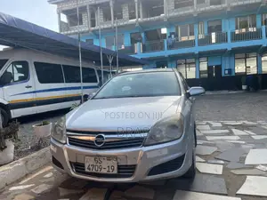 Opel Astra 1.7 CDTi 2007 Silver
