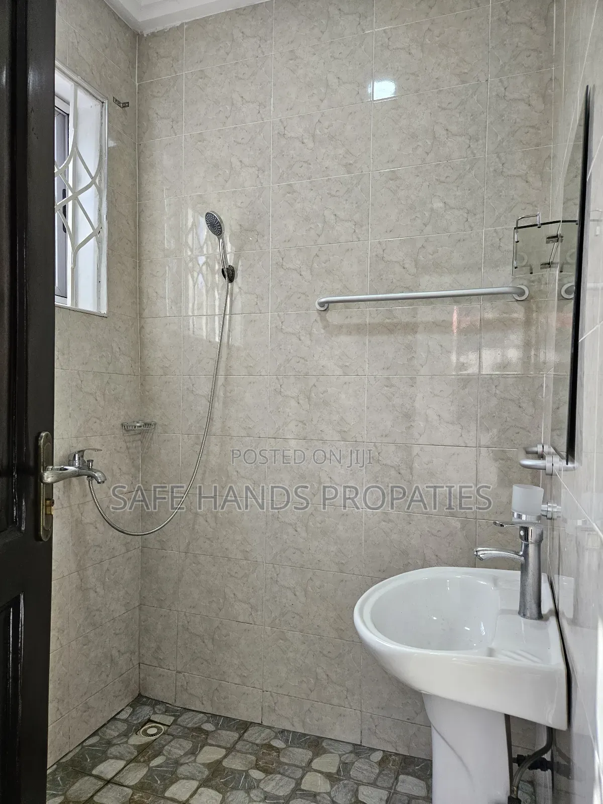 2bdrm Apartment in Accra Metropolitan for rent