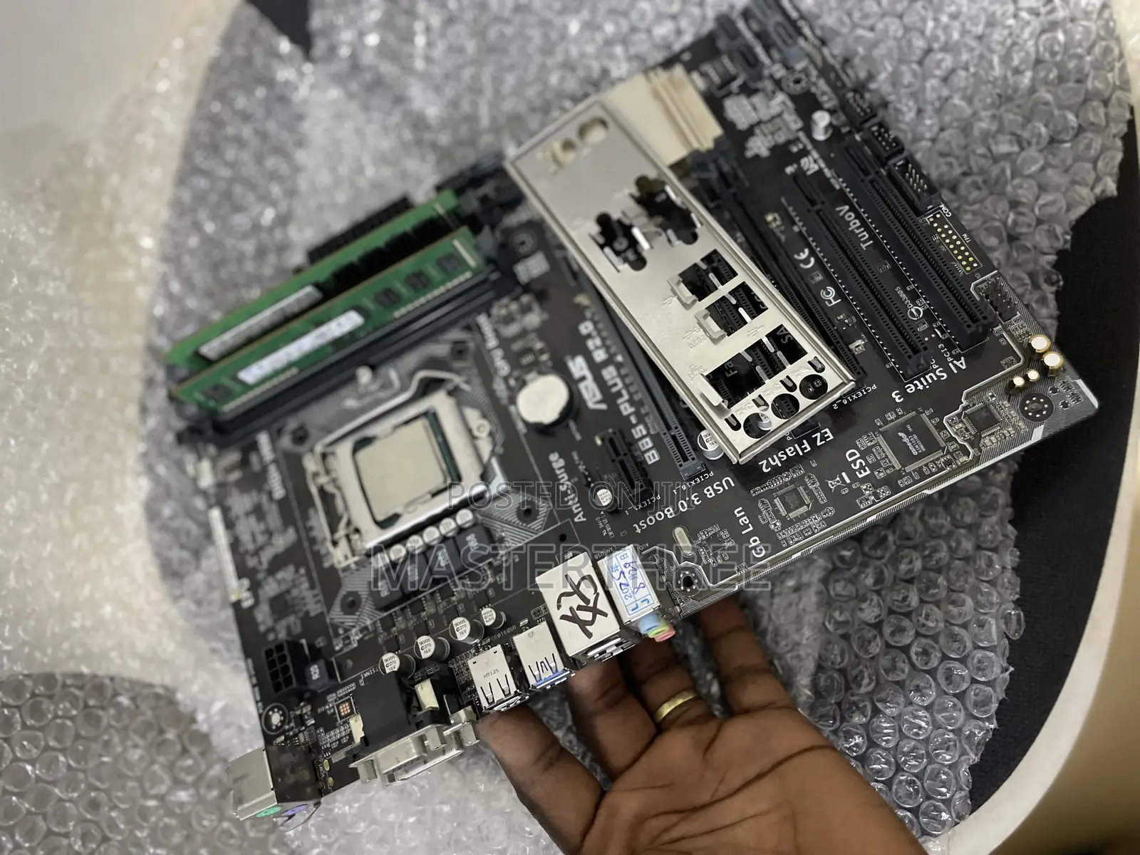 Core I7 4770 + Asus Motherboard
