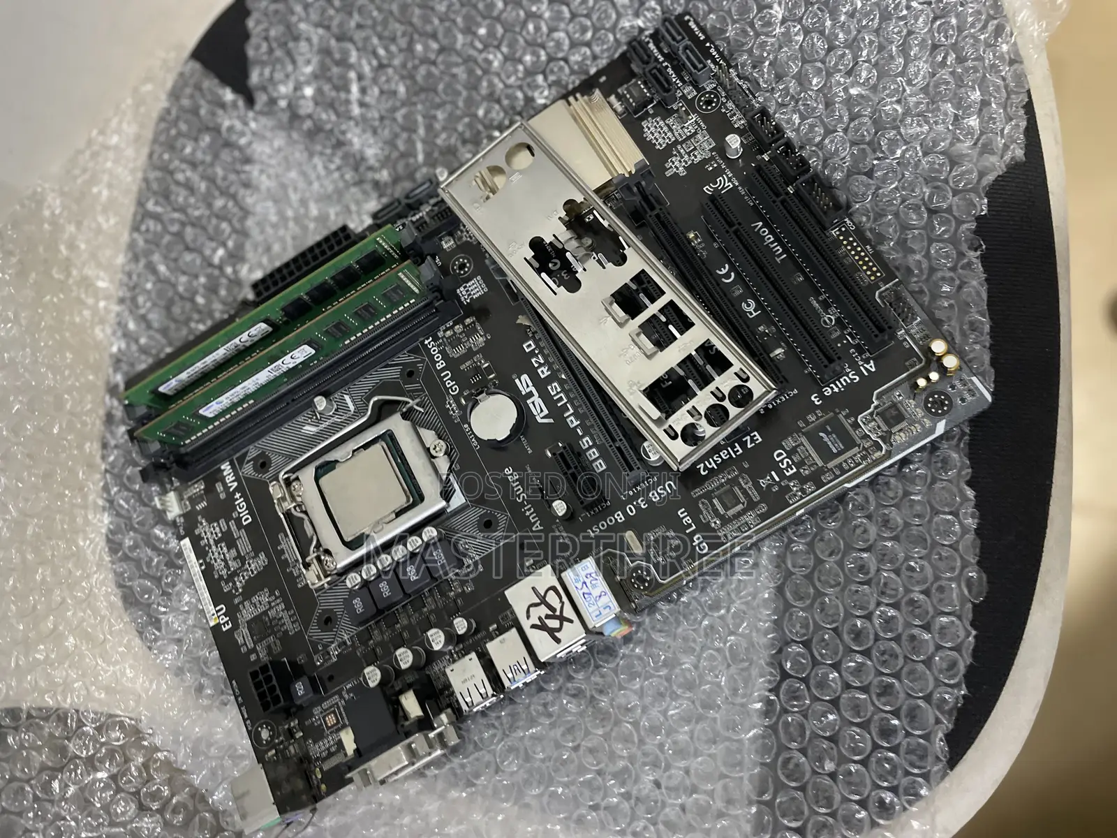Core I7 4770 + Asus Motherboard