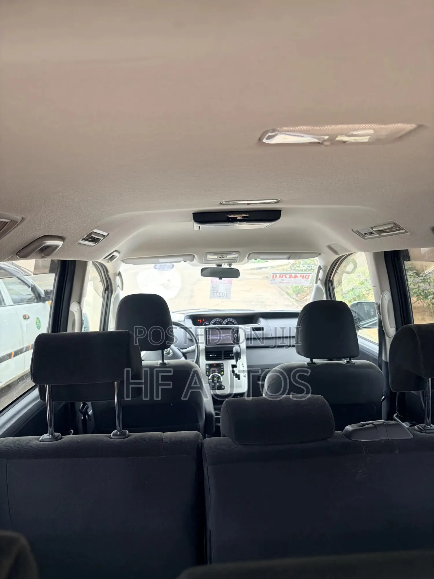 Toyota Voxy 2013 Gray