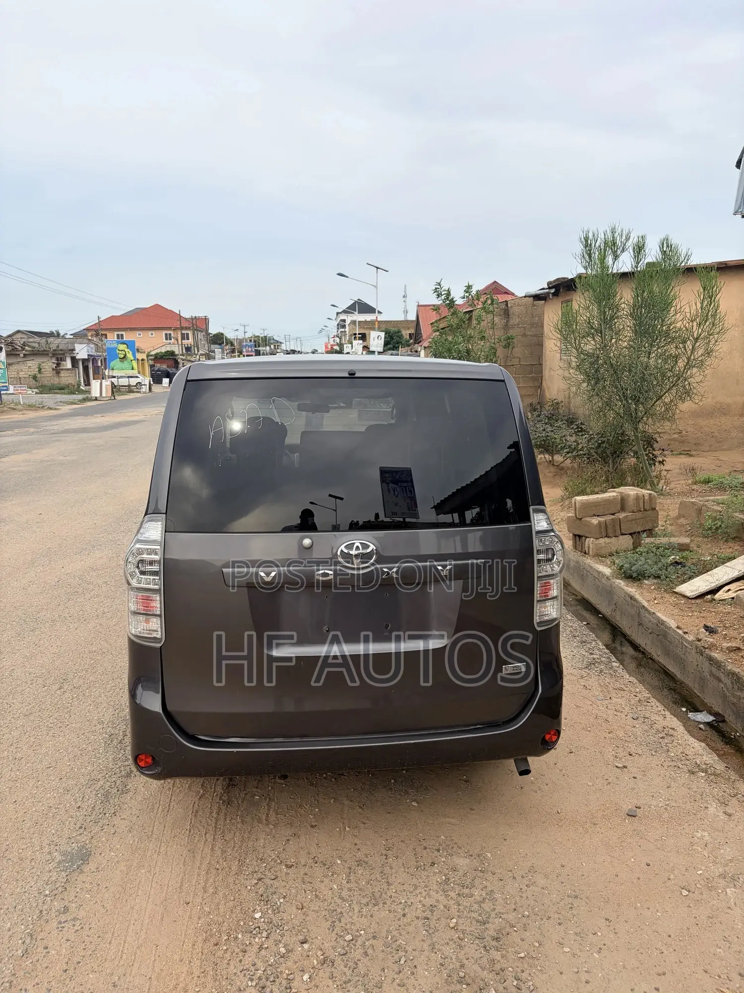 Toyota Voxy 2013 Gray