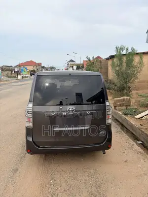 Toyota Voxy 2013 Gray