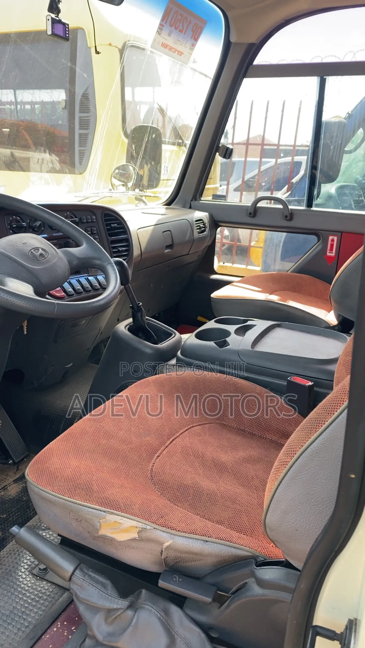 Hyundai County 2014 Grey