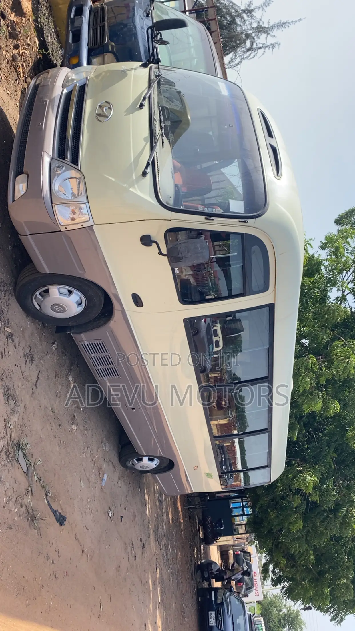 Hyundai County 2014 Grey