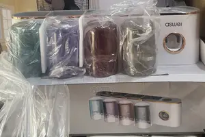 Brush With 4 Cup Holder