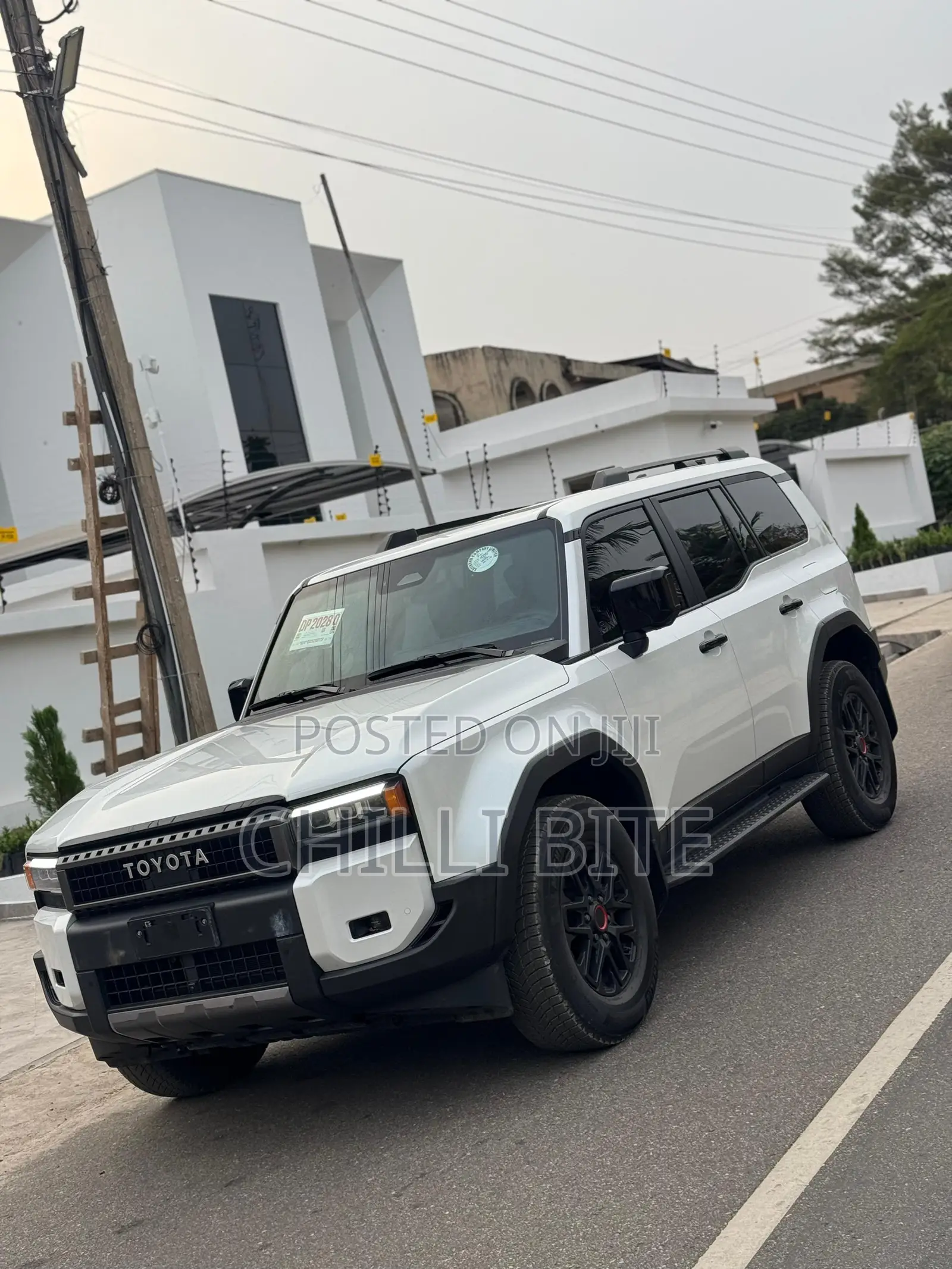Toyota Land Cruiser Prado 2.7 2024 White