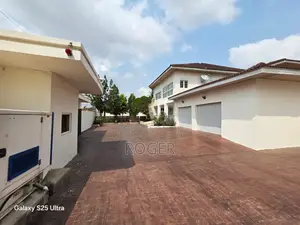 5bdrm House in East Legon for rent