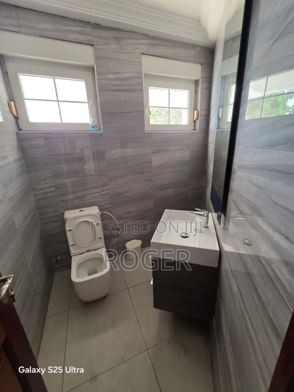 5bdrm House in East Legon for rent