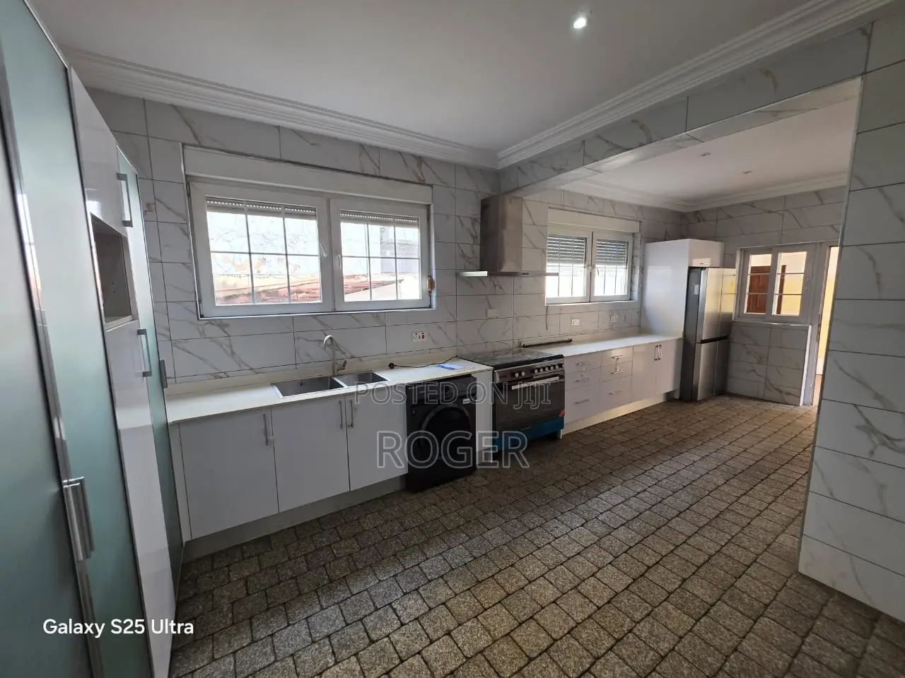 5bdrm House in East Legon for rent