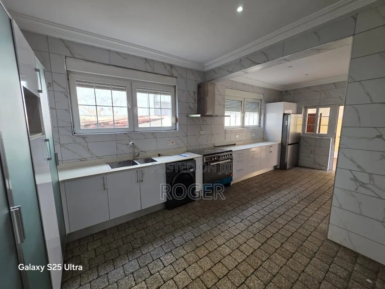 5bdrm House in East Legon for rent