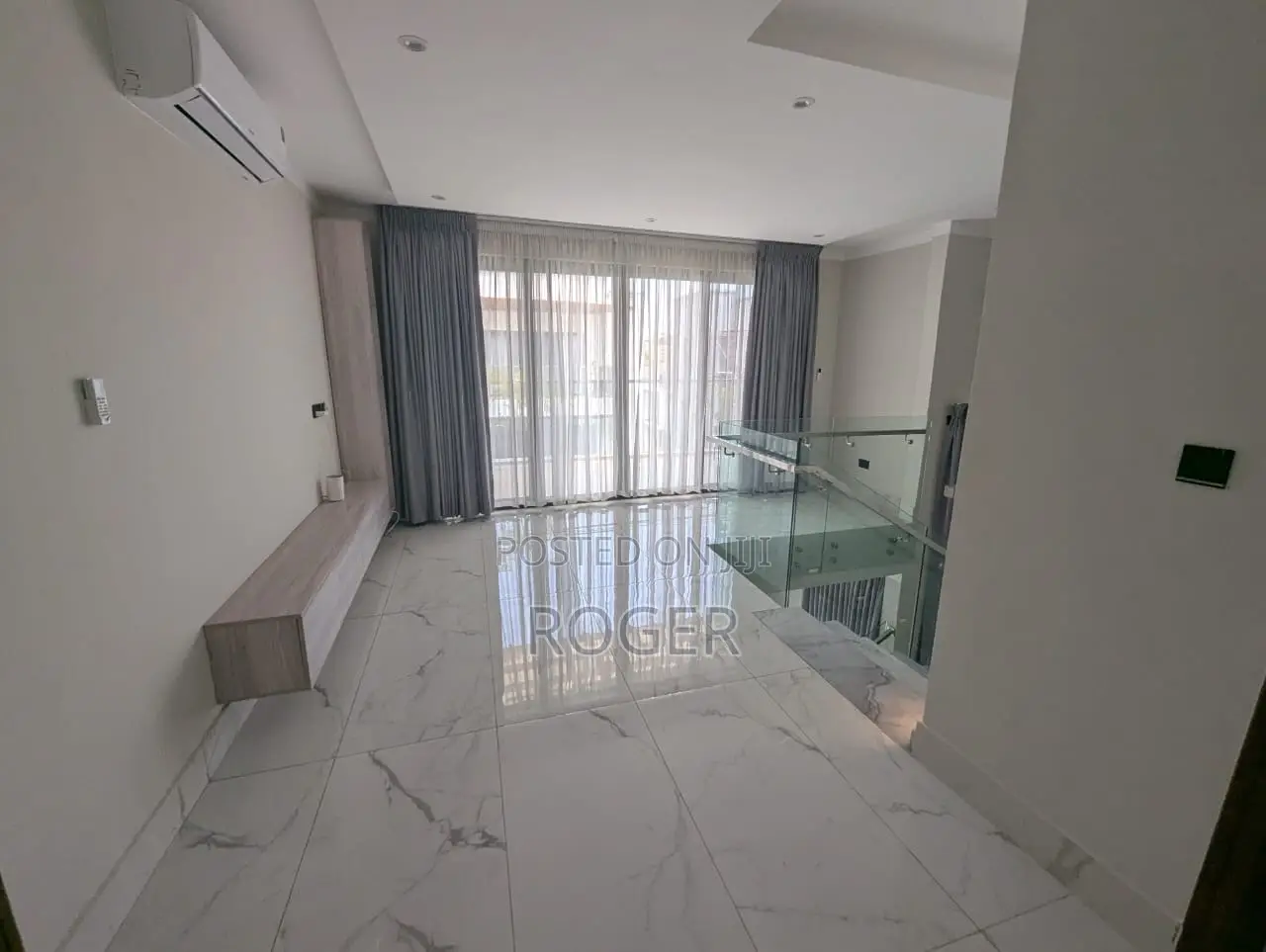 5bdrm Townhouse / Terrace in Airport West for rent