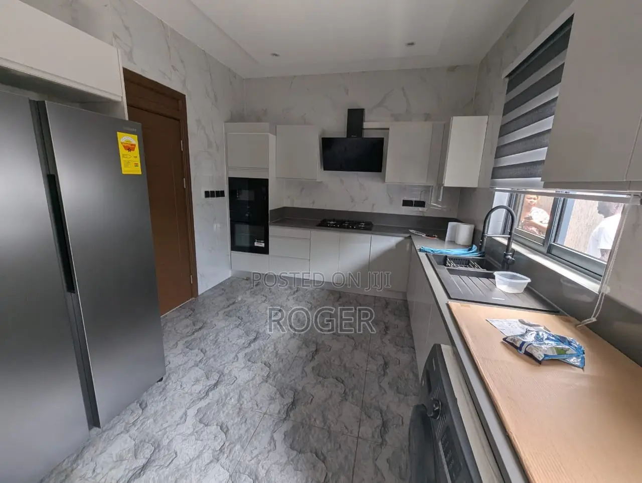 5bdrm Townhouse / Terrace in Airport West for rent
