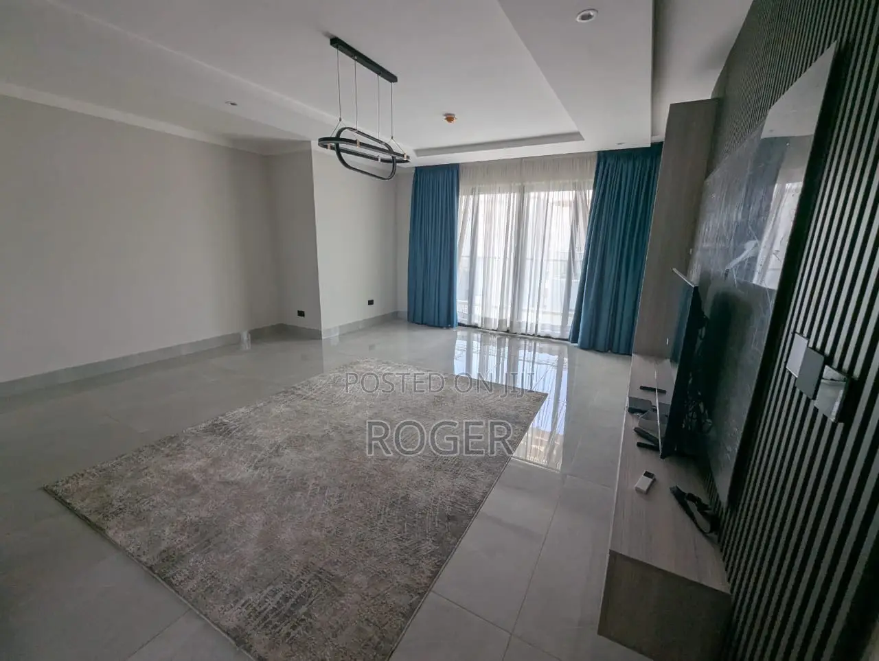 5bdrm Townhouse / Terrace in Airport West for rent
