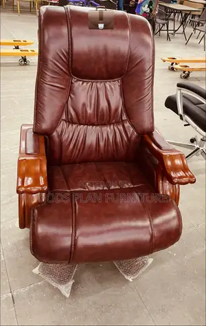 Luxurious Leather Executive Office Chair