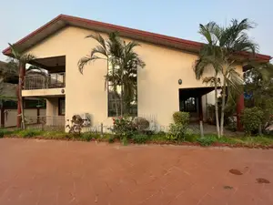 5bdrm House in Weija Scc for sale