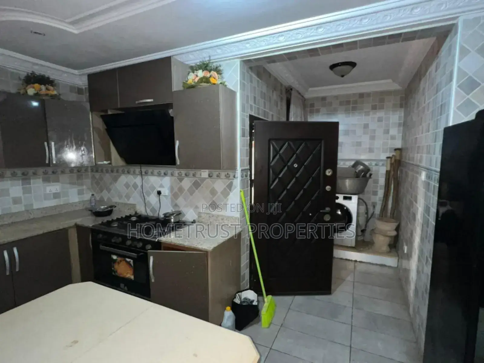 5bdrm House in Weija Scc for sale