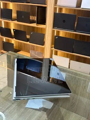 Laptop HP EliteBook 1030 8GB Intel Core i5 SSD 256GB