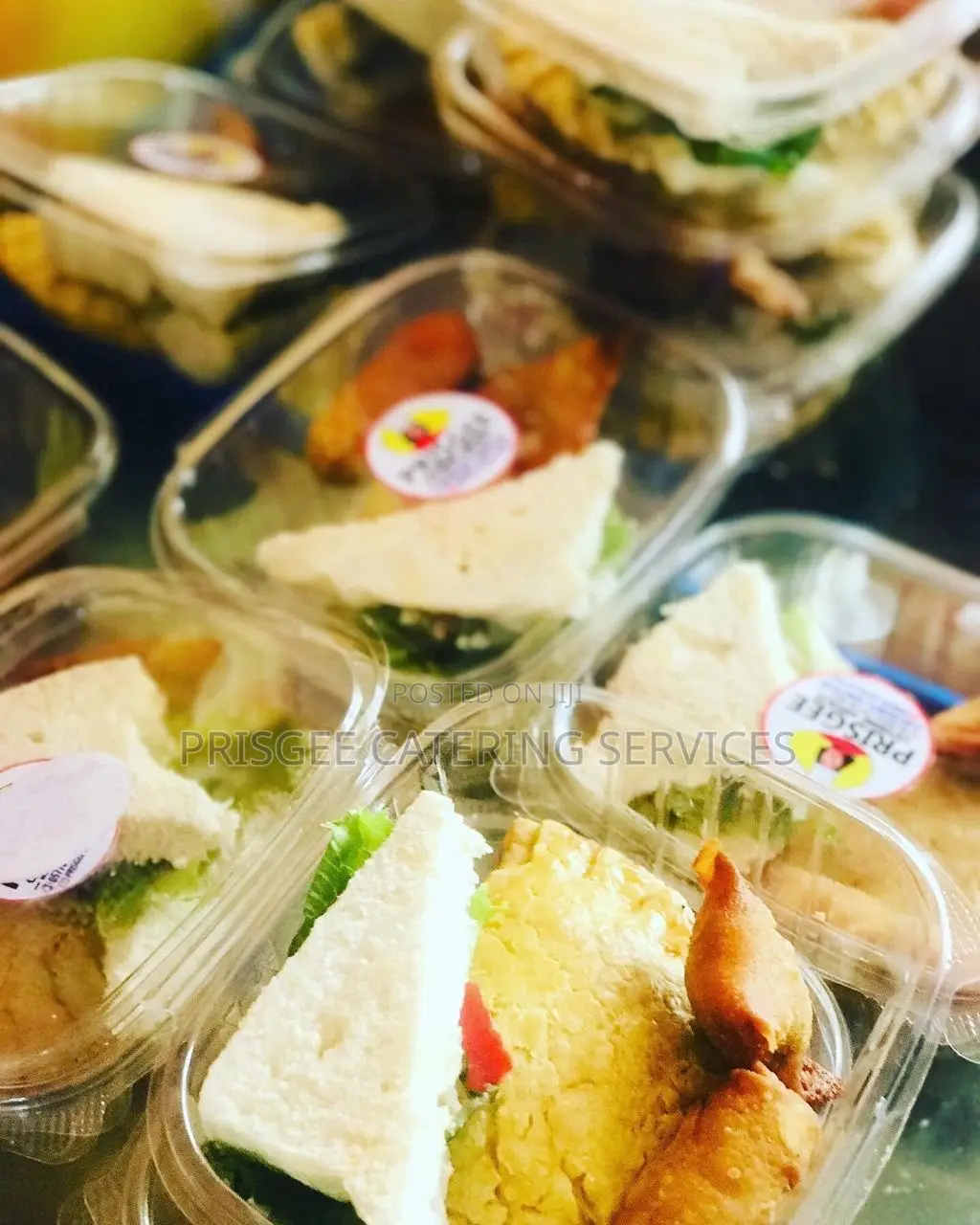 Small Chops,Spring Rolls Samosa ,Pastry Packs ,Bread Rolls Etc