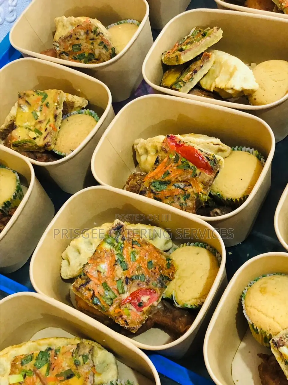 Small Chops,Spring Rolls Samosa ,Pastry Packs ,Bread Rolls Etc