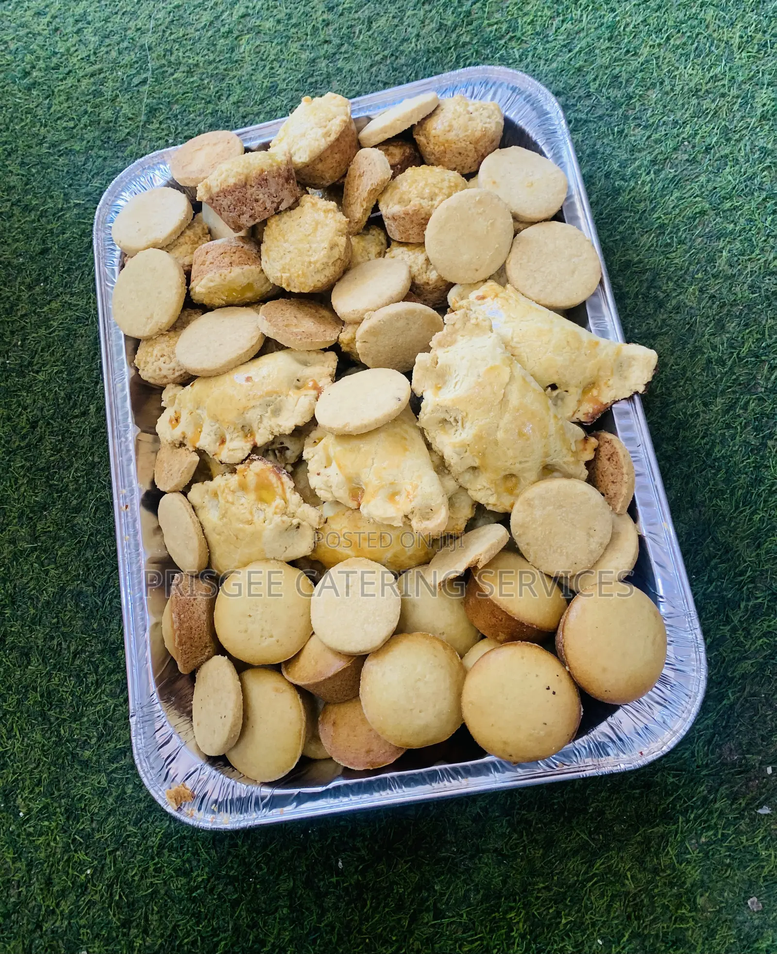 Small Chops,Spring Rolls Samosa ,Pastry Packs ,Bread Rolls Etc