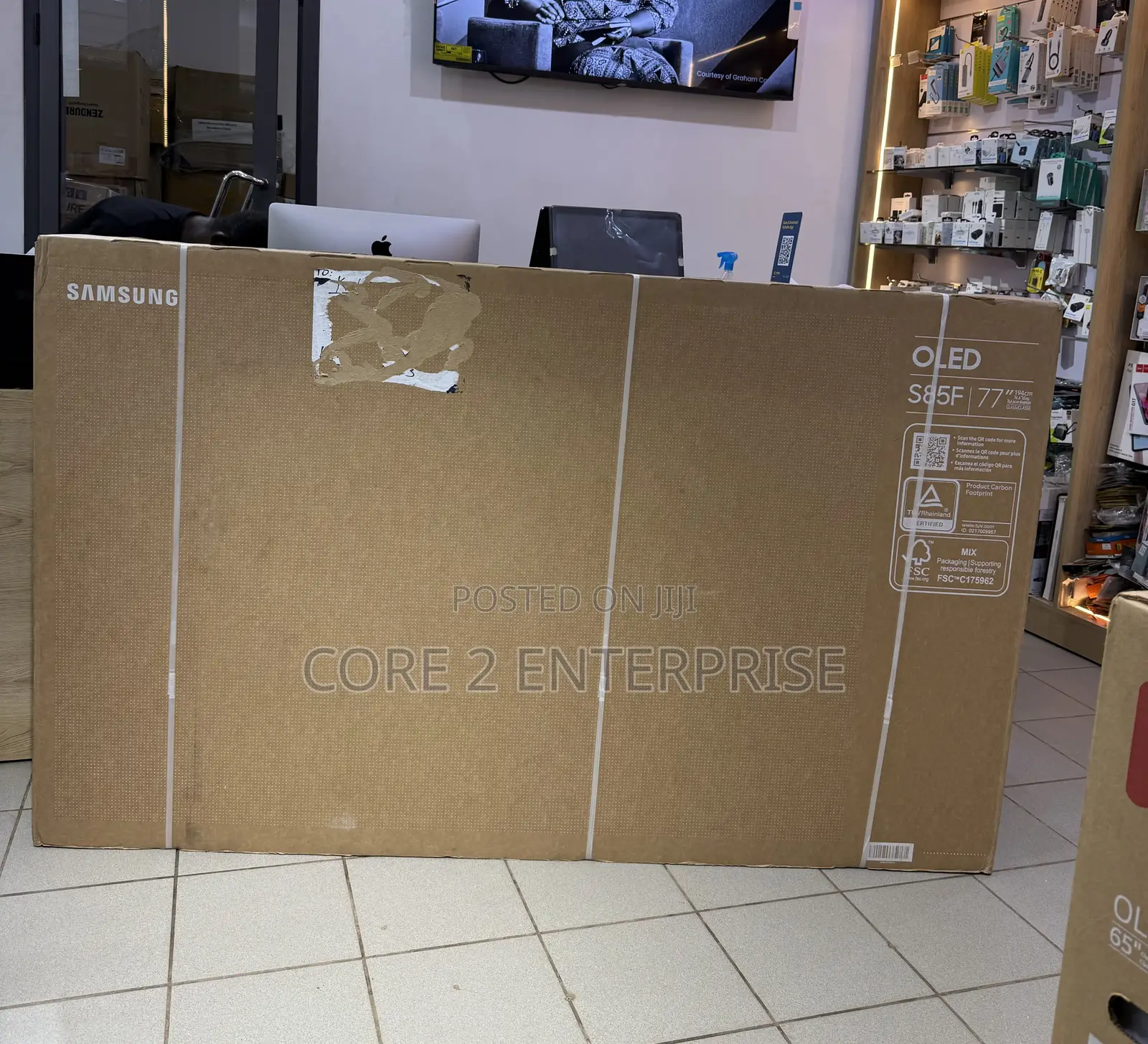 Samsung Oled S85f – 77 Inches