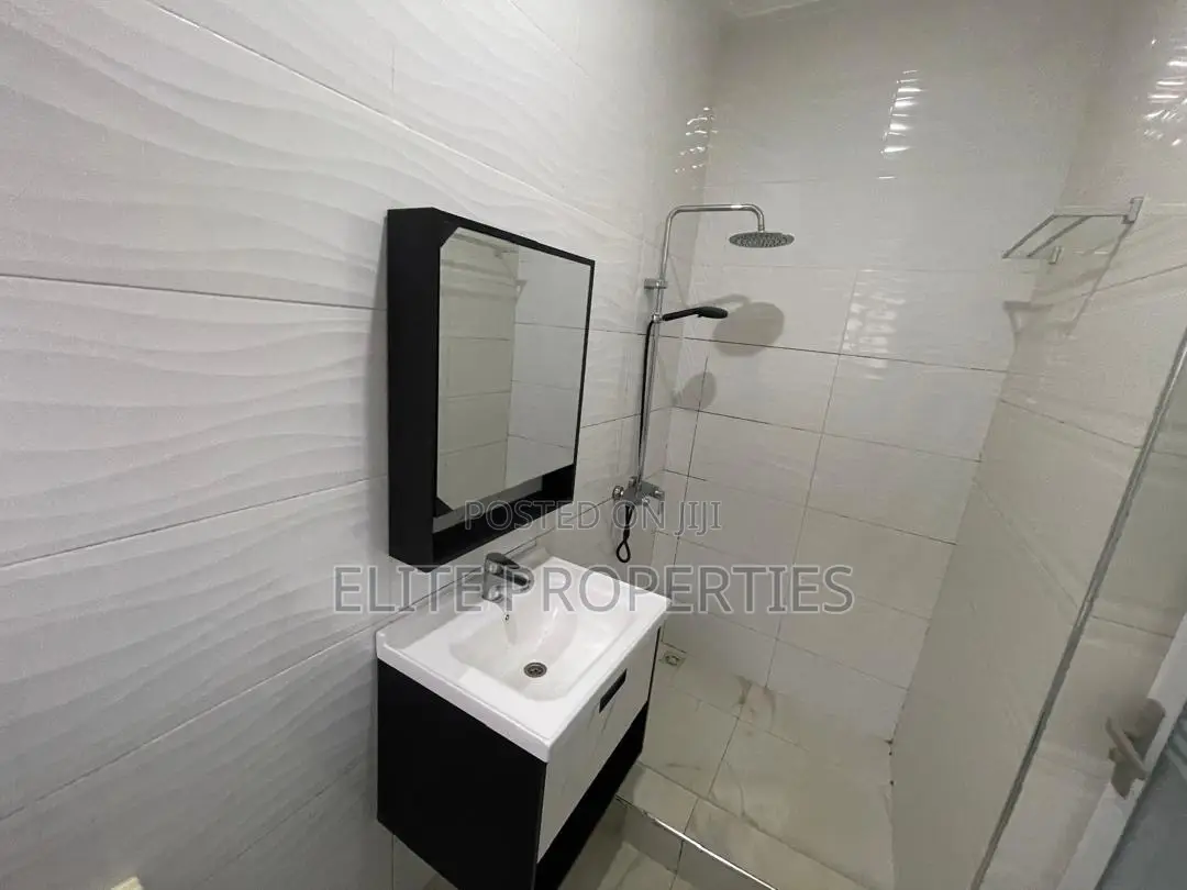 Furnished 3bdrm House in Adom City Esate for rent