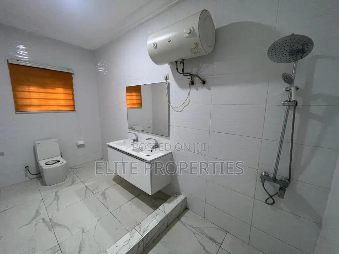Furnished 3bdrm House in Adom City Esate for rent