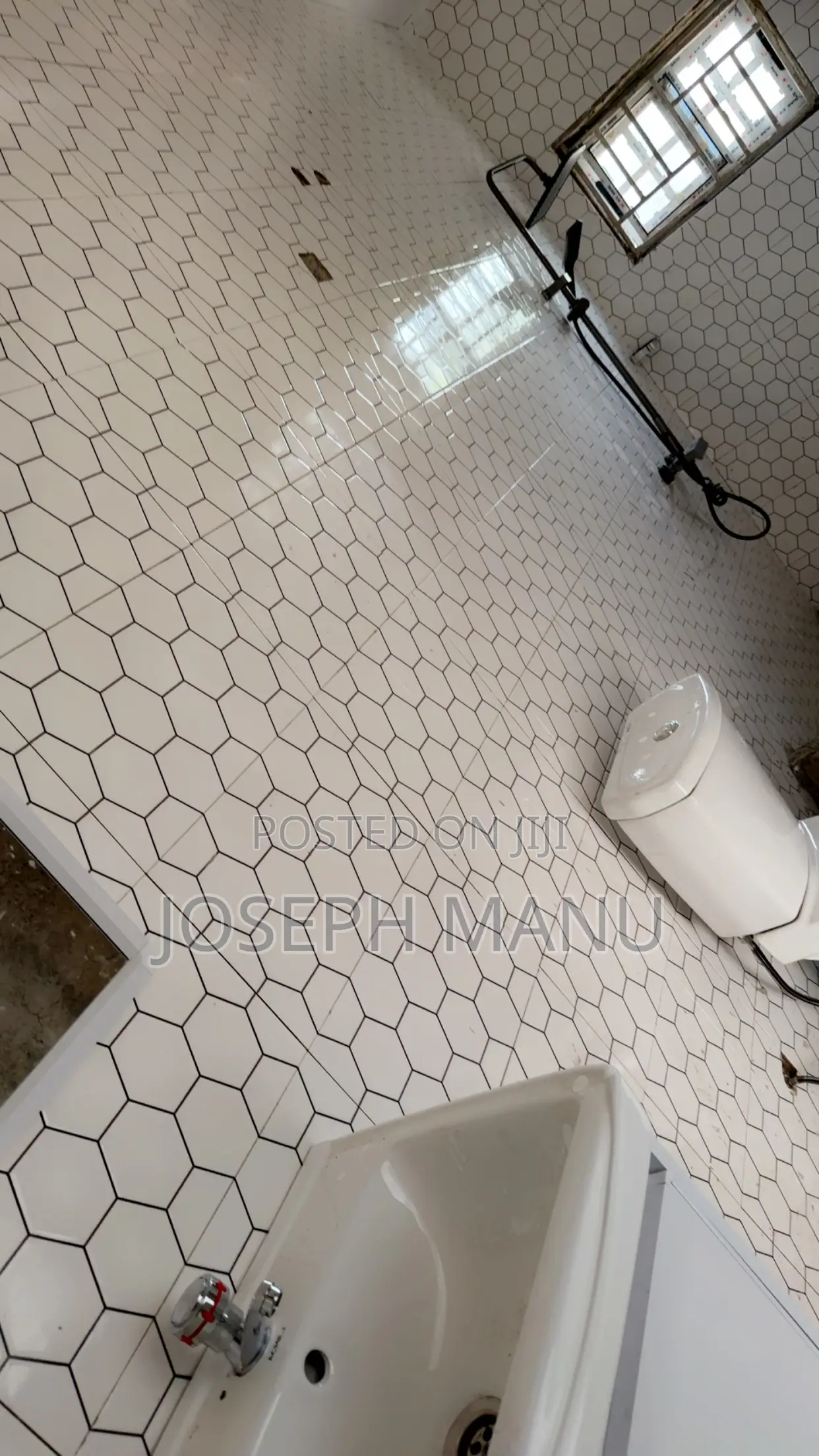 5bdrm House in Apagya Nursing, Afigya-Kwabre for sale