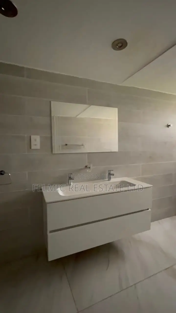Furnished 5bdrm Townhouse / Terrace for rent