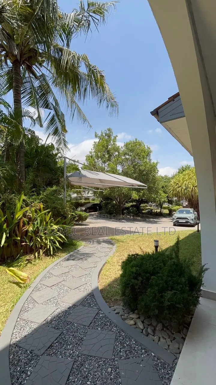Furnished 5bdrm Townhouse / Terrace for rent