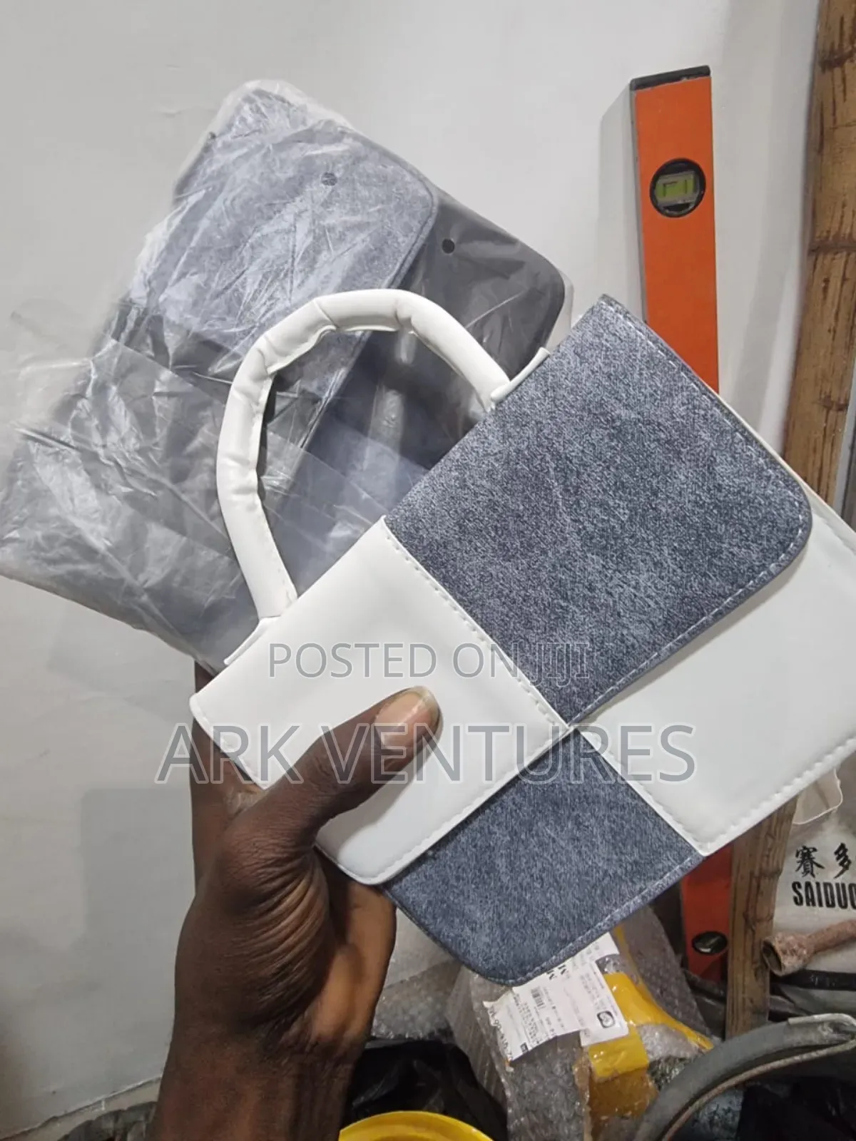 Ladies Hand Bag