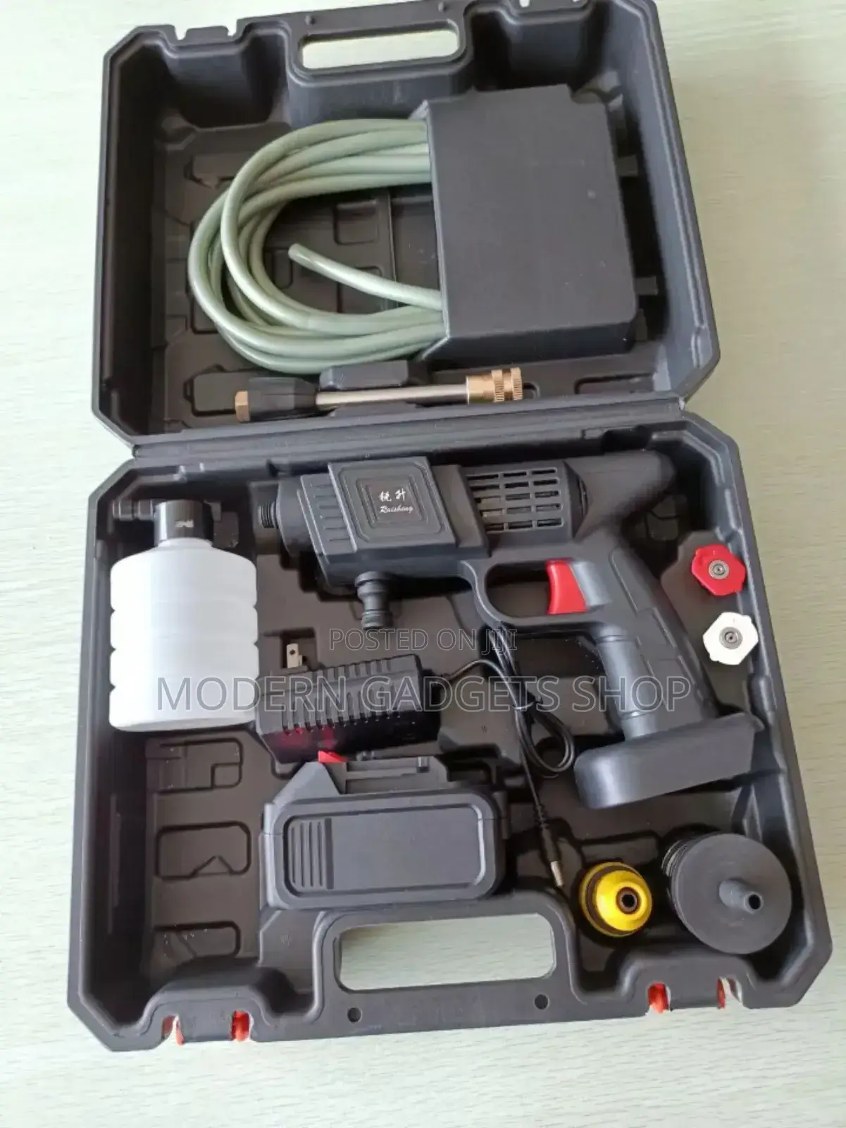 Portable Pressure Water Gun