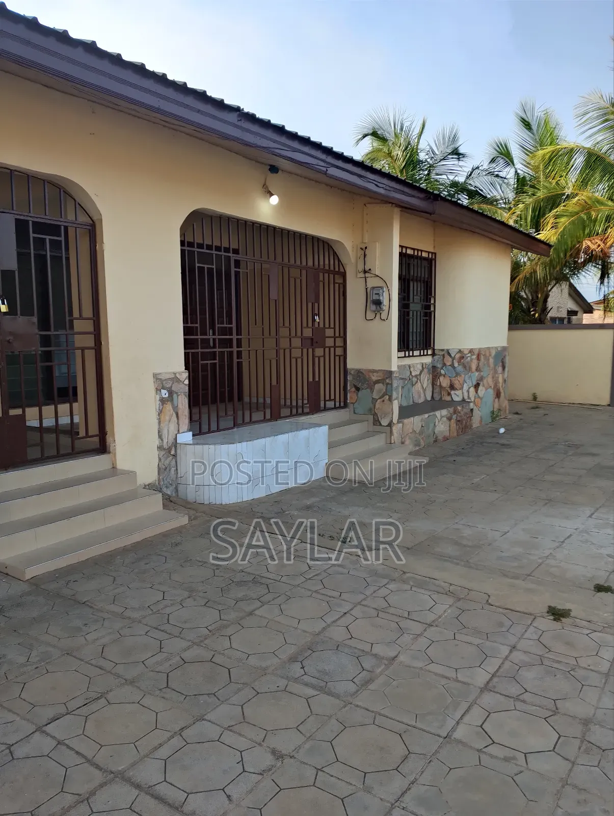 4bdrm House in Enjoyy Estates, Tema Metropolitan for sale