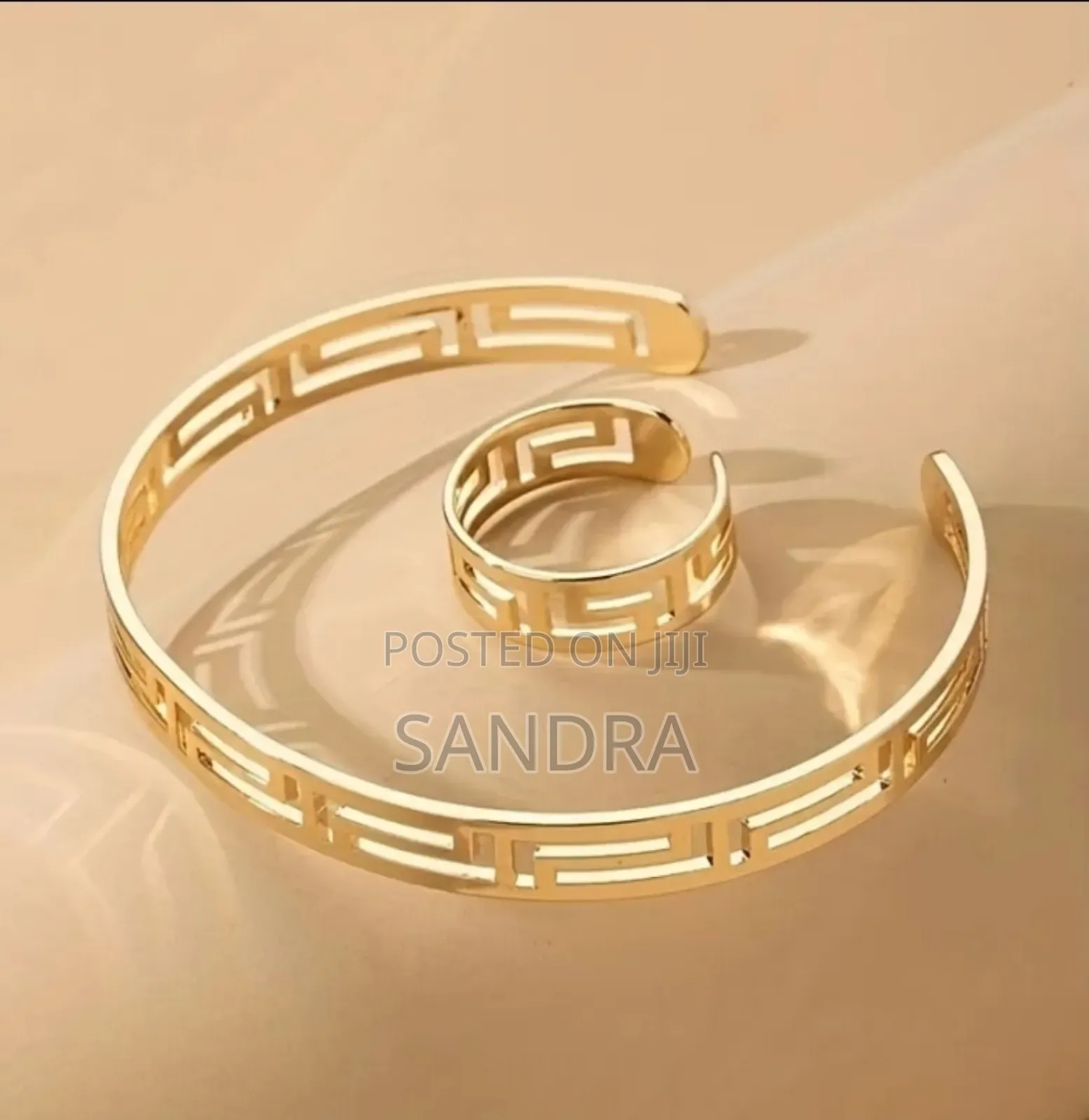 Fine Bangle Ring Set