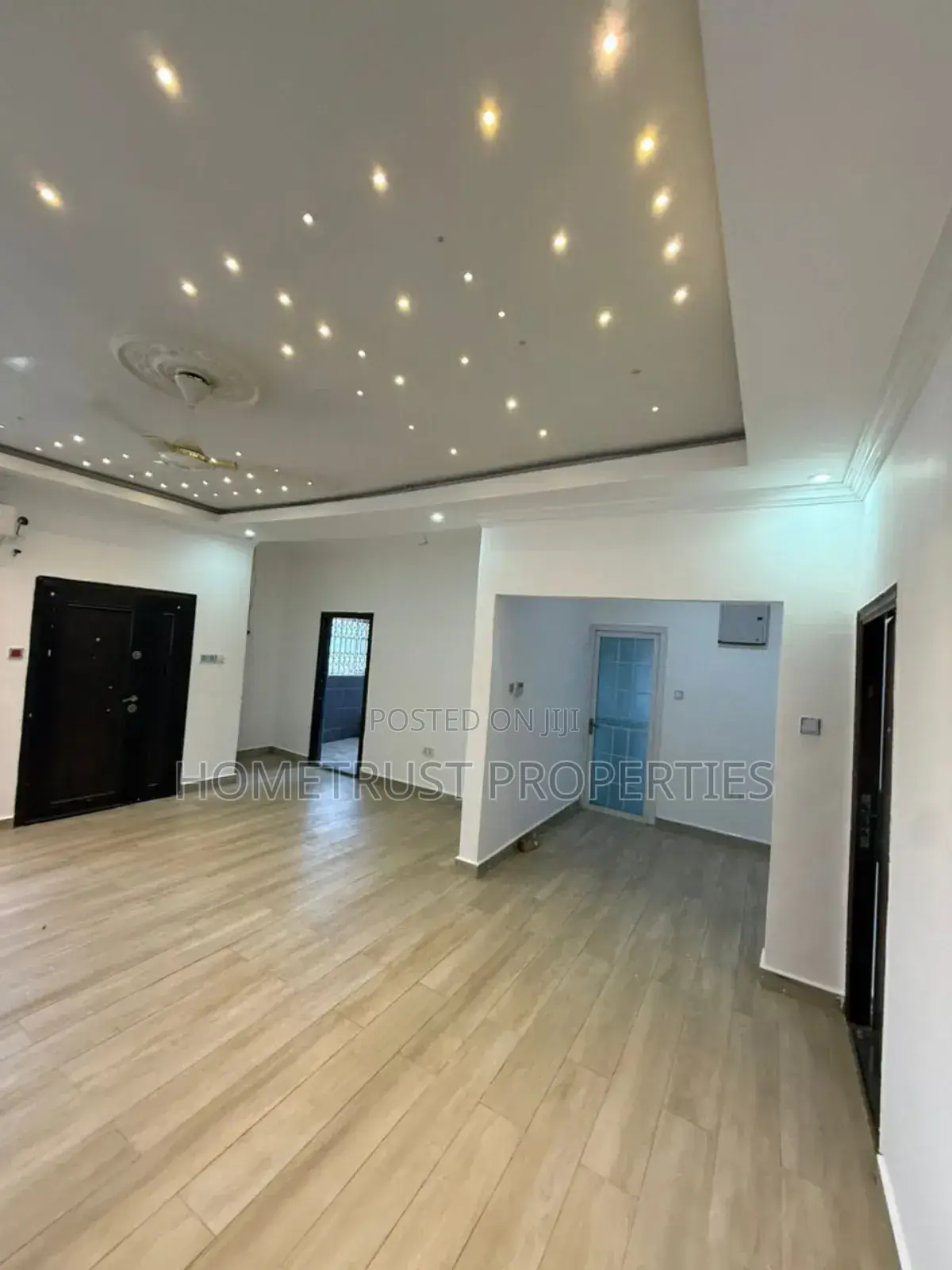 5bdrm House in Weija Scc Area for sale