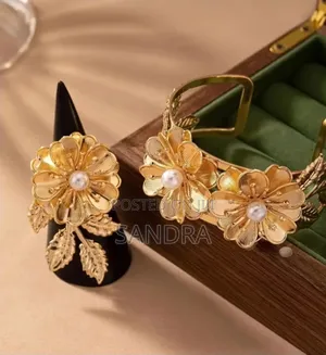 Beautiful and Elegant Yet Affordable Bangle Set.