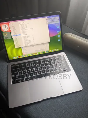 Laptop Apple MacBook Pro 2018 16GB Intel Core 7 SSD 512GB