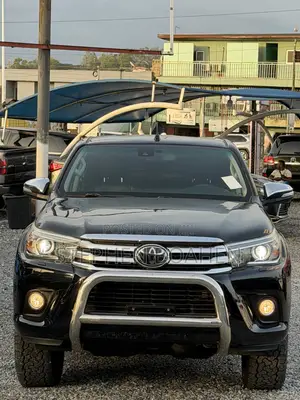 Toyota Hilux 2018 Black